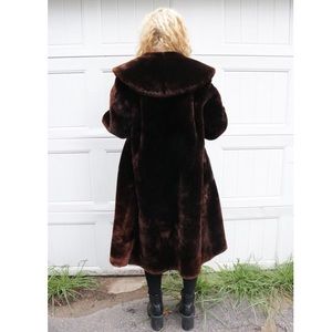 LIKE NEW Vintage Heavy Weight Faux Fur Long Coat !